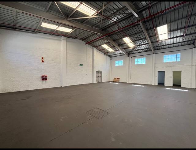 423M² FACTORY TO LET IN MAITLAND